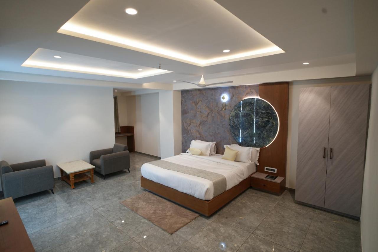 Rds Hotel アーメダバード エクステリア 写真